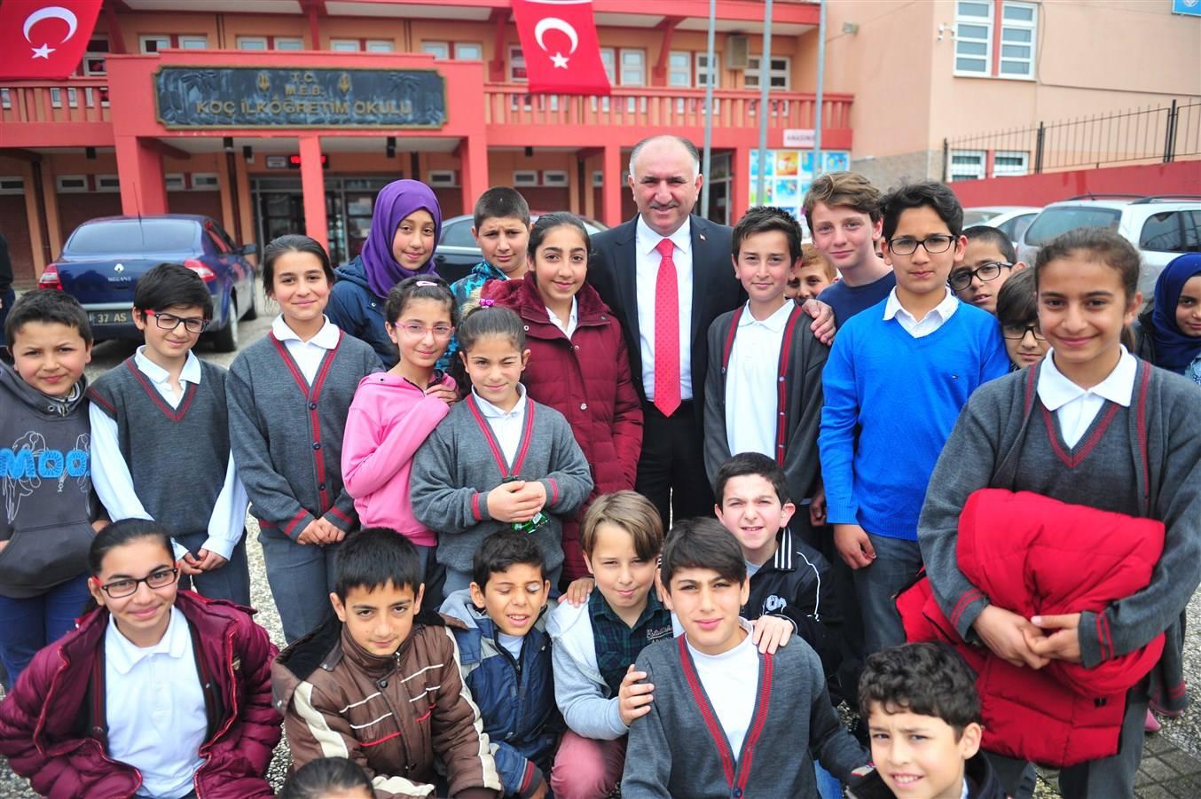 23 NİSAN COŞKUSU TÜM İLÇEDE YAŞANDI 