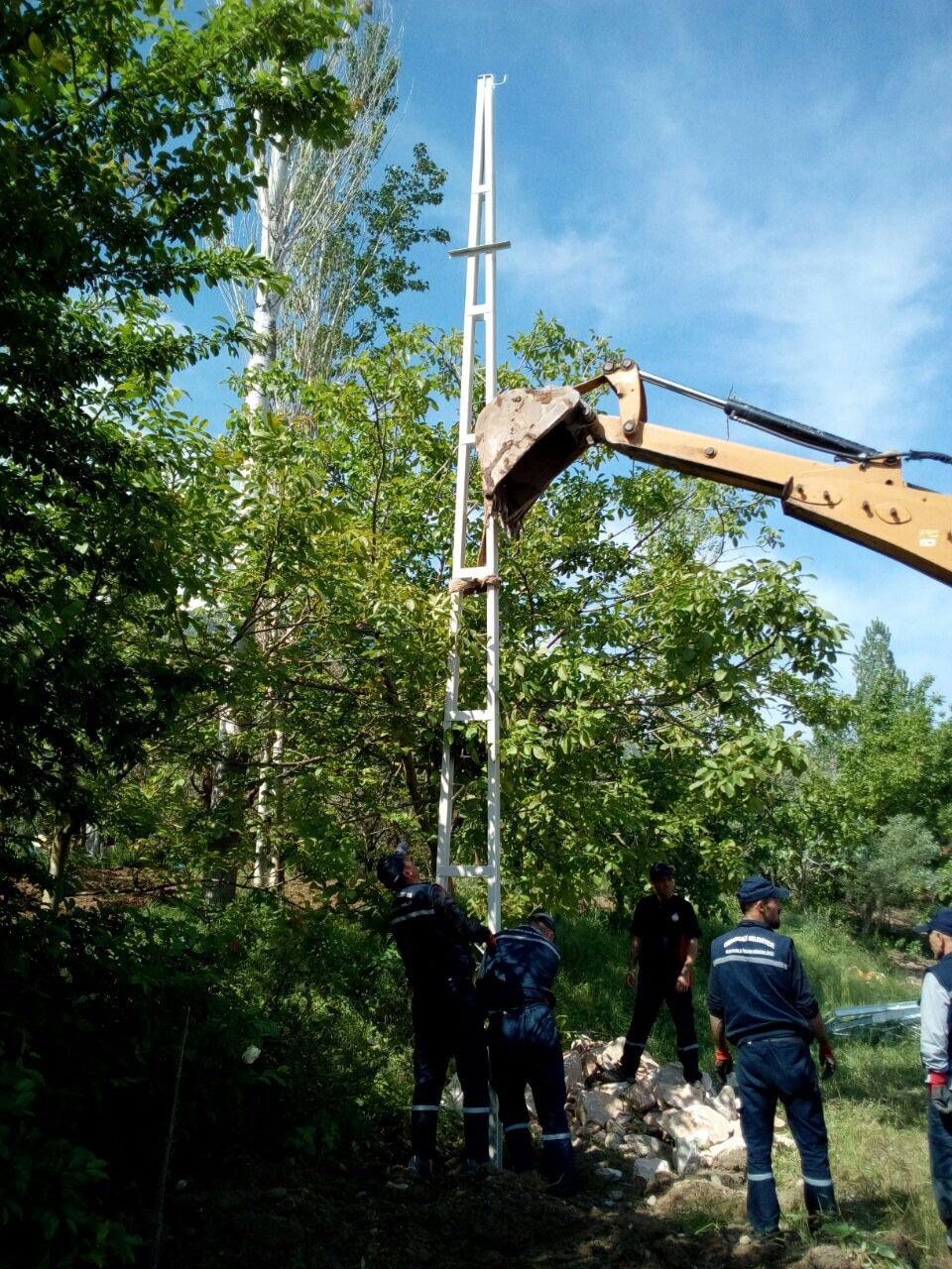 NARLICA SAHİLİ VE TARIM ALANLARI ELEKTRİĞE KAVUŞUYOR 