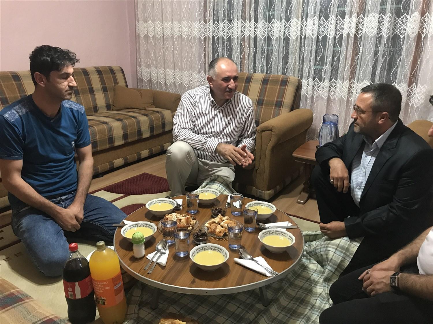 BAŞKAN ÇAĞLAYAN ADIYAMAN AİLESİNİN İFTAR SOFRASININ MİSAFİRİ OLDU 