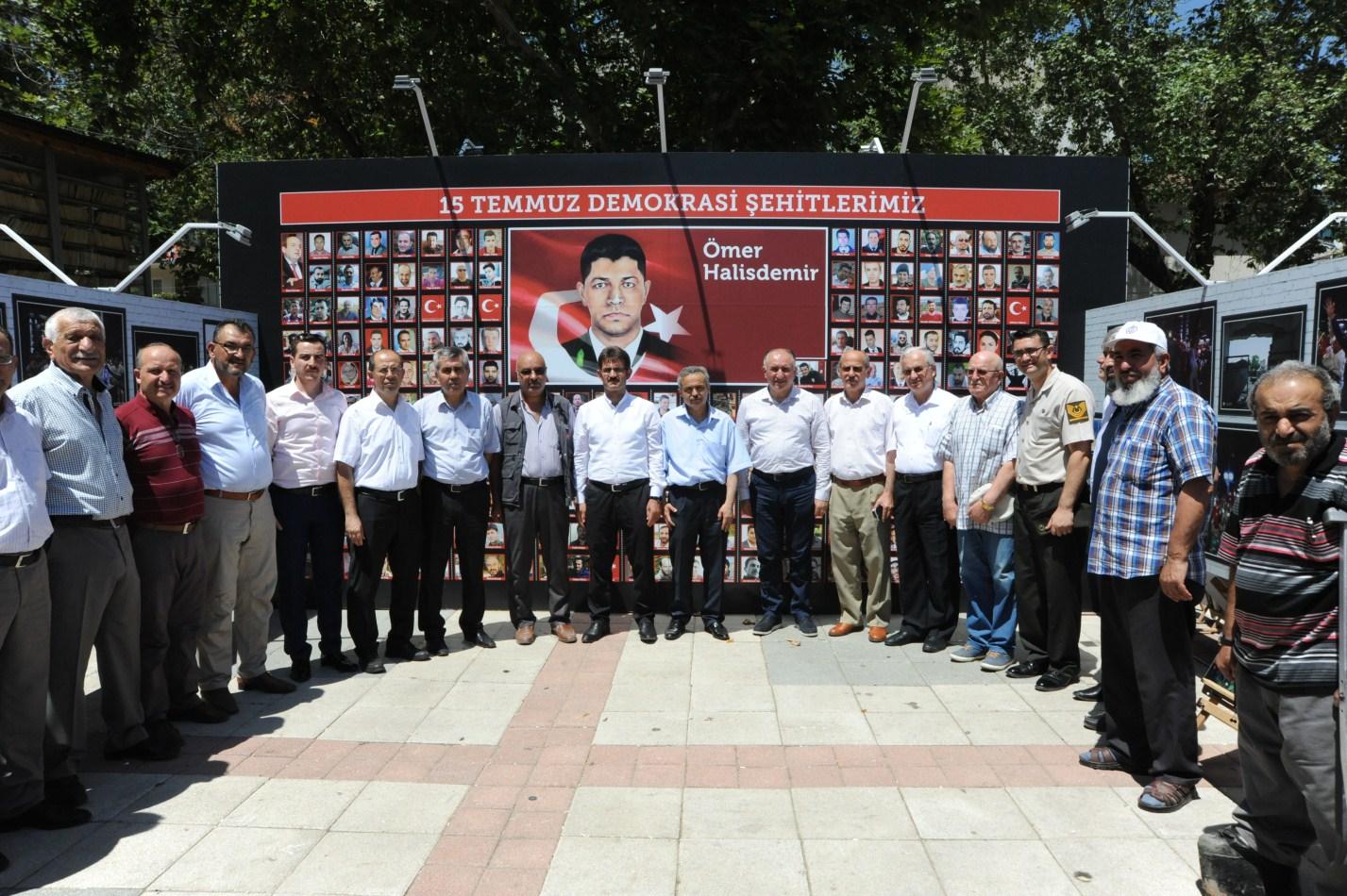 15 TEMMUZ DESTANI VE MİLLİ İRADE’NİN YÜKSELİŞİ FOTOĞRAF SERGİSİ AÇILDI 