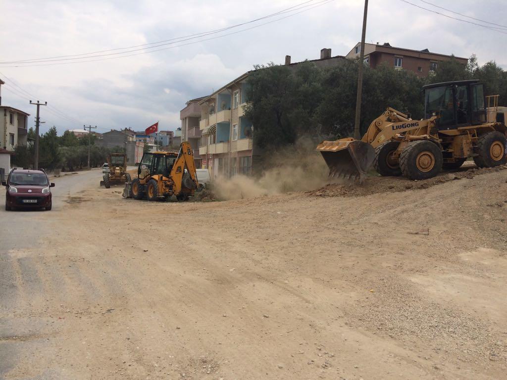 SANTRAL YOLU'NDA ASFALT ÇALIŞMASI BAŞLADI 