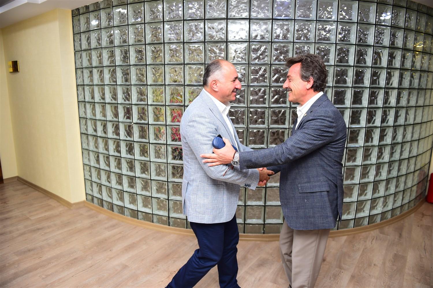 YENİŞEHİR BELEDİYE BAŞKANINDAN BAŞKAN ÇAĞLAYAN'A ZİYARET 