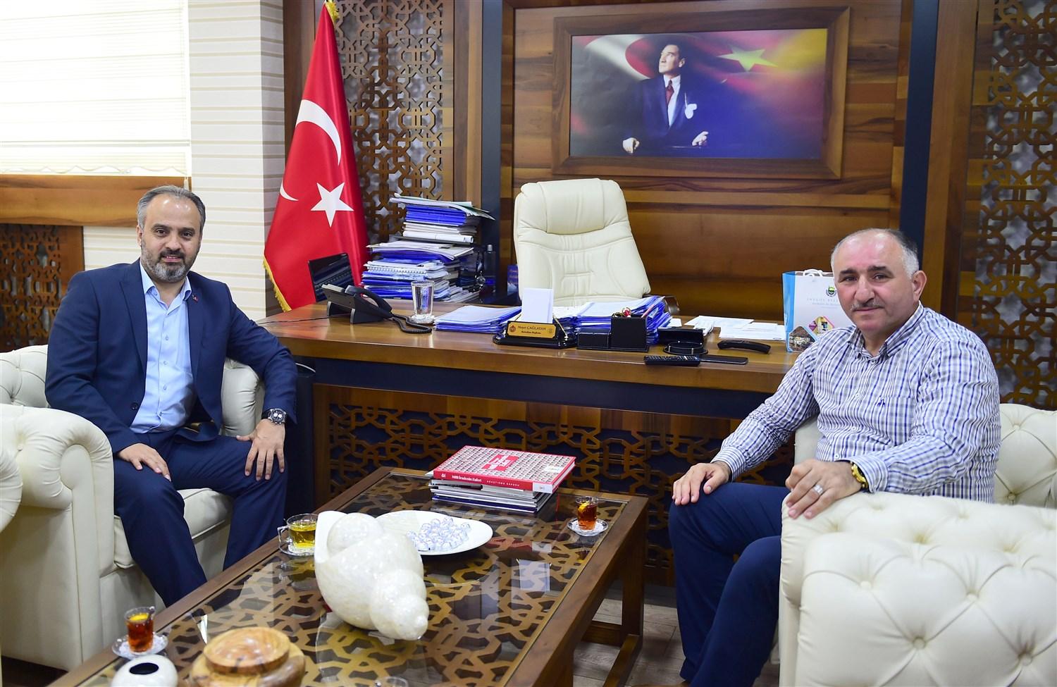 BAŞKAN ÇAĞLAYAN İNEGÖL BELEDİYE BAŞKANI AKTAŞ'I AĞIRLADI 