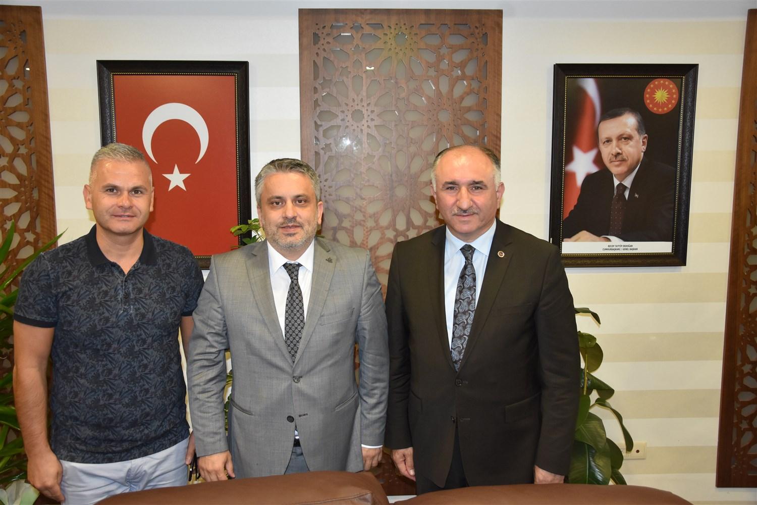 BAŞKAN ÇAĞLAYAN'DAN AK PARTİ İL BAŞKANI SALMAN'A ZİYARET 