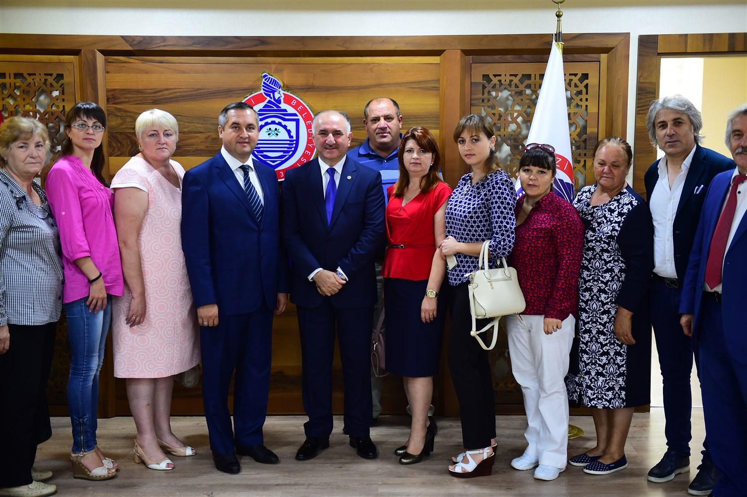 BAŞKAN ÇAĞLAYAN GAGAVUZ CUMHURİYET’İNDEN KARDEŞ ŞEHİR HEYETİNİ AĞIRLADI 