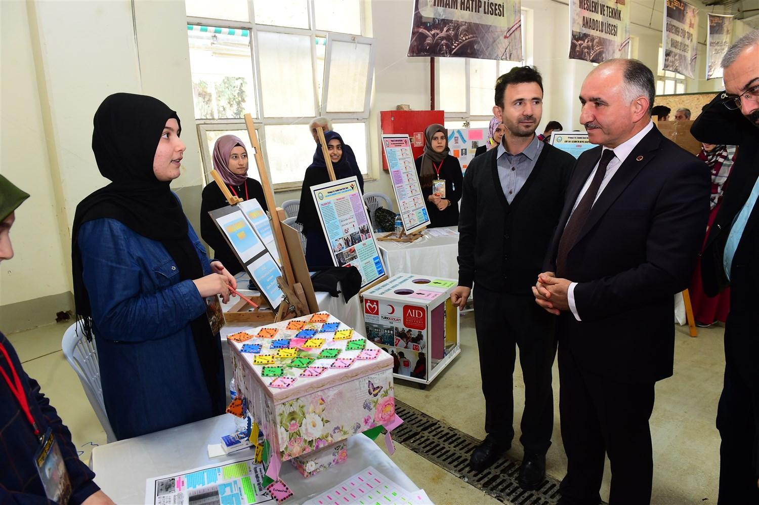 BAŞKAN ÇAĞLAYAN BİLİM ŞENLİĞİNE KATILDI 