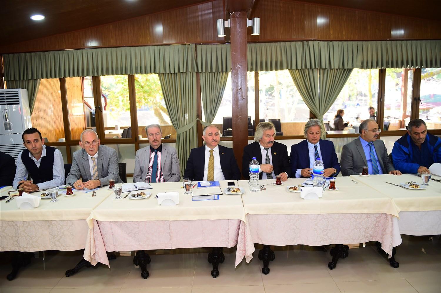 BAŞKAN ÇAĞLAYAN MAHALLE MUHTARLARI İLE PLANLAMA TOPLANTISI YAPTI 