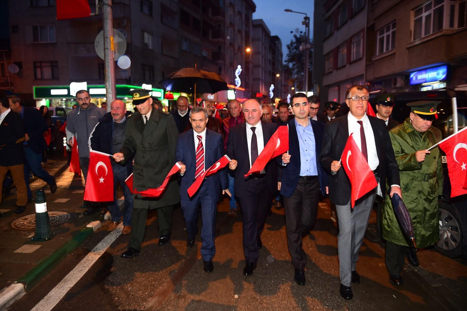 FENER ALAYI İLE CUMHURİYETİN 94.YILI KUTLANDI 