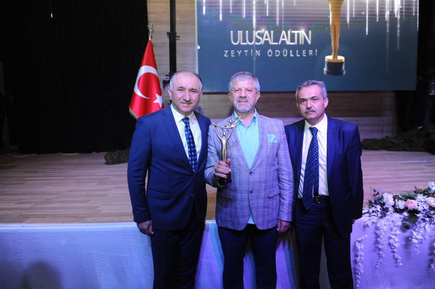 3.ALTIN ZEYTİN ÖDÜLLERİ SAHİPLERİNİ BULDU 