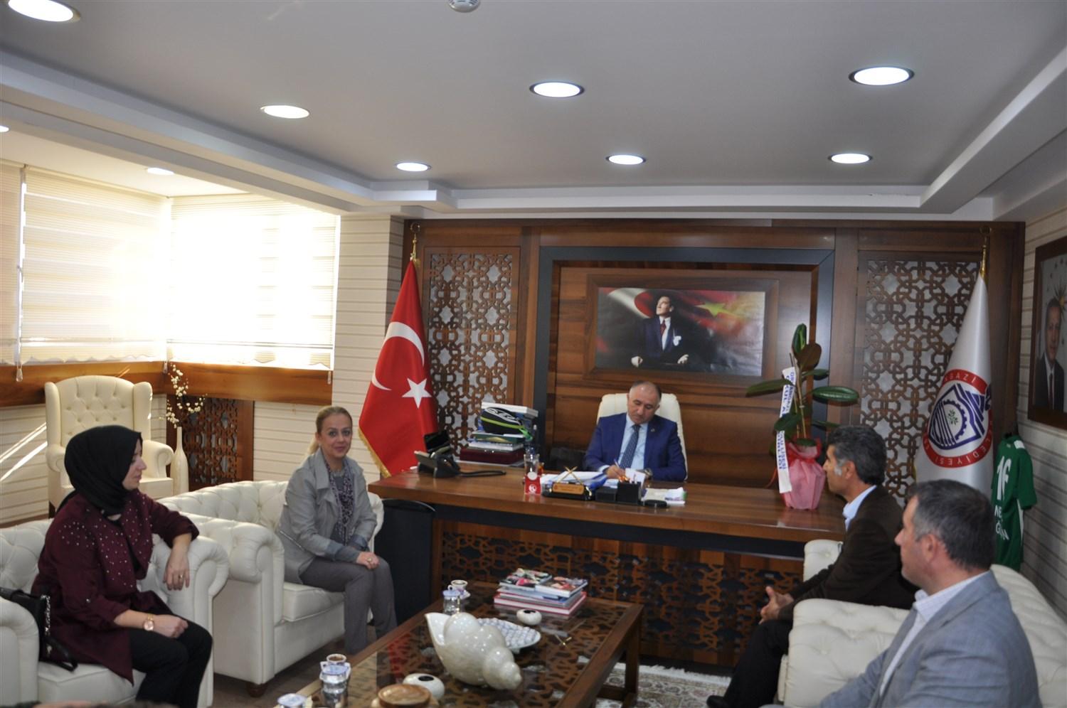 BAŞKAN ÇAĞLAYAN ANADOLU LİSESİ AİLE BİRLİĞİ’Nİ AĞIRLADI 