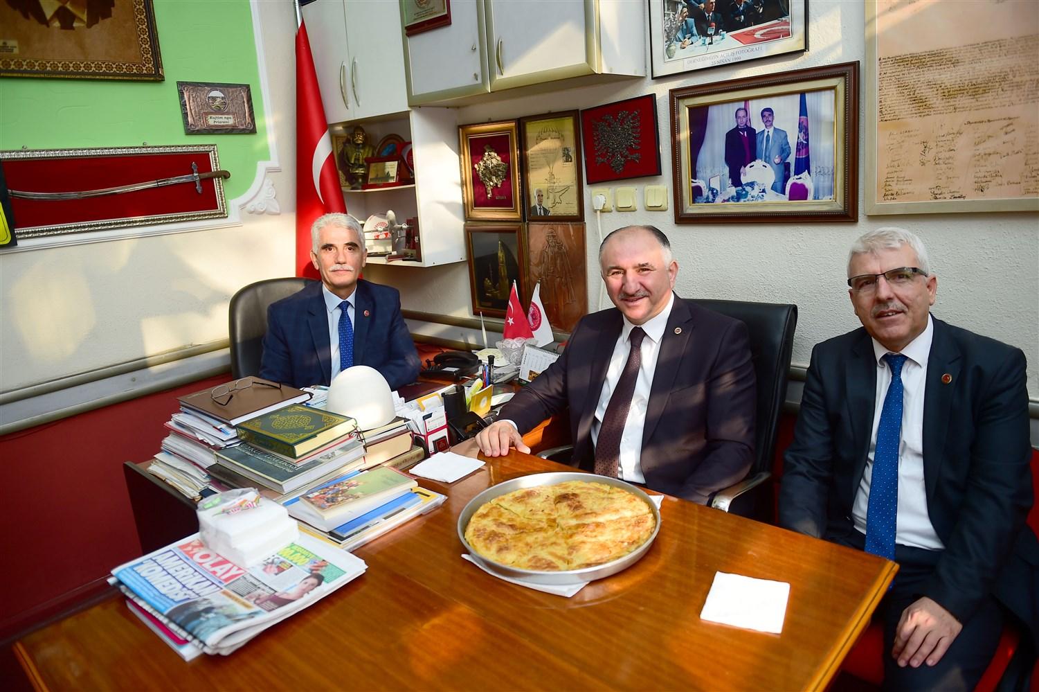 BAŞKAN ÇAĞLAYAN KOSOVA-ÜSKÜP TÜRKLERİ DERNEĞİ'NİN MİSAFİRİ OLDU 