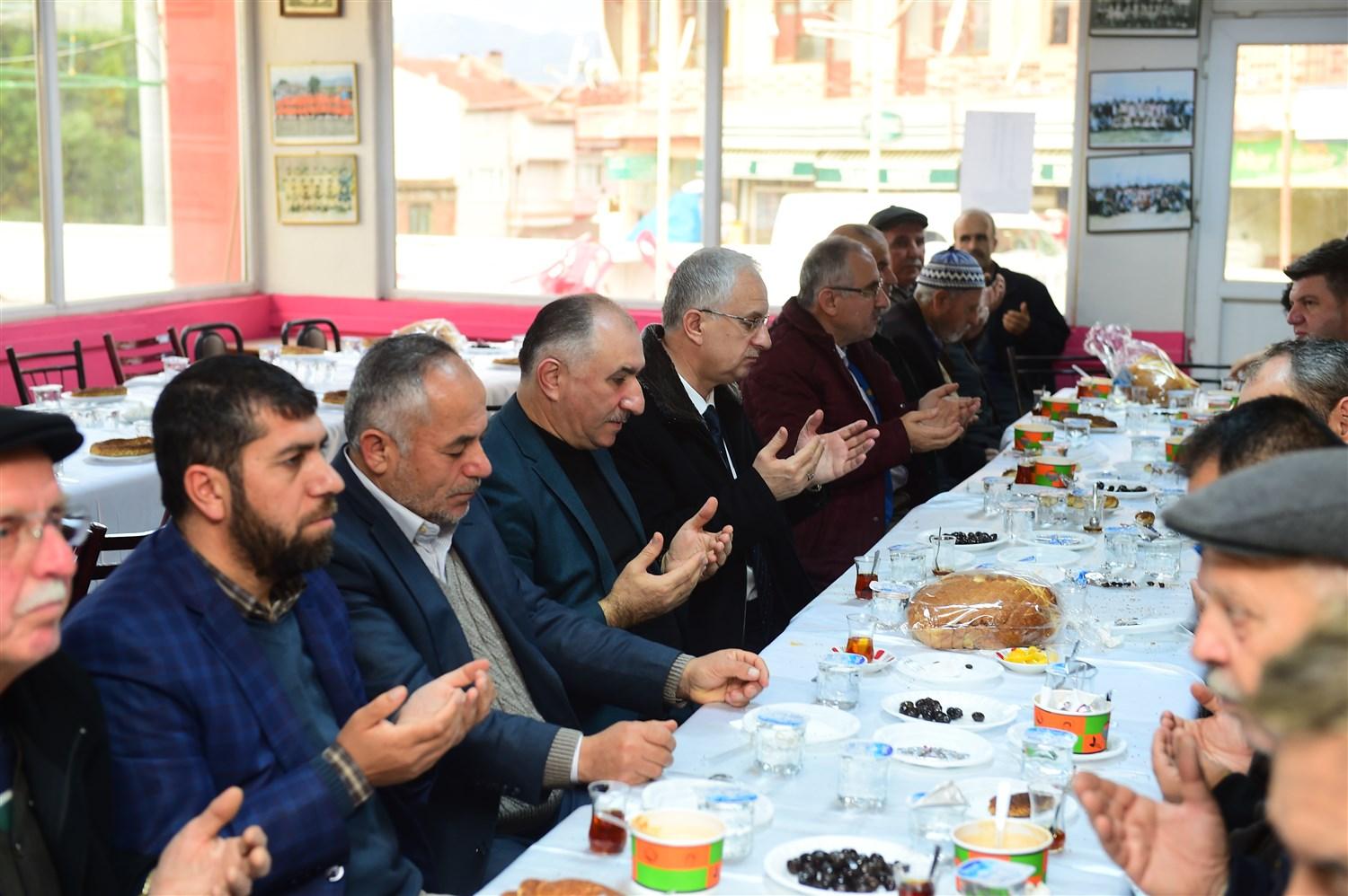GÖNÜL SOFRASI YENİKÖY'DE KURULDU 