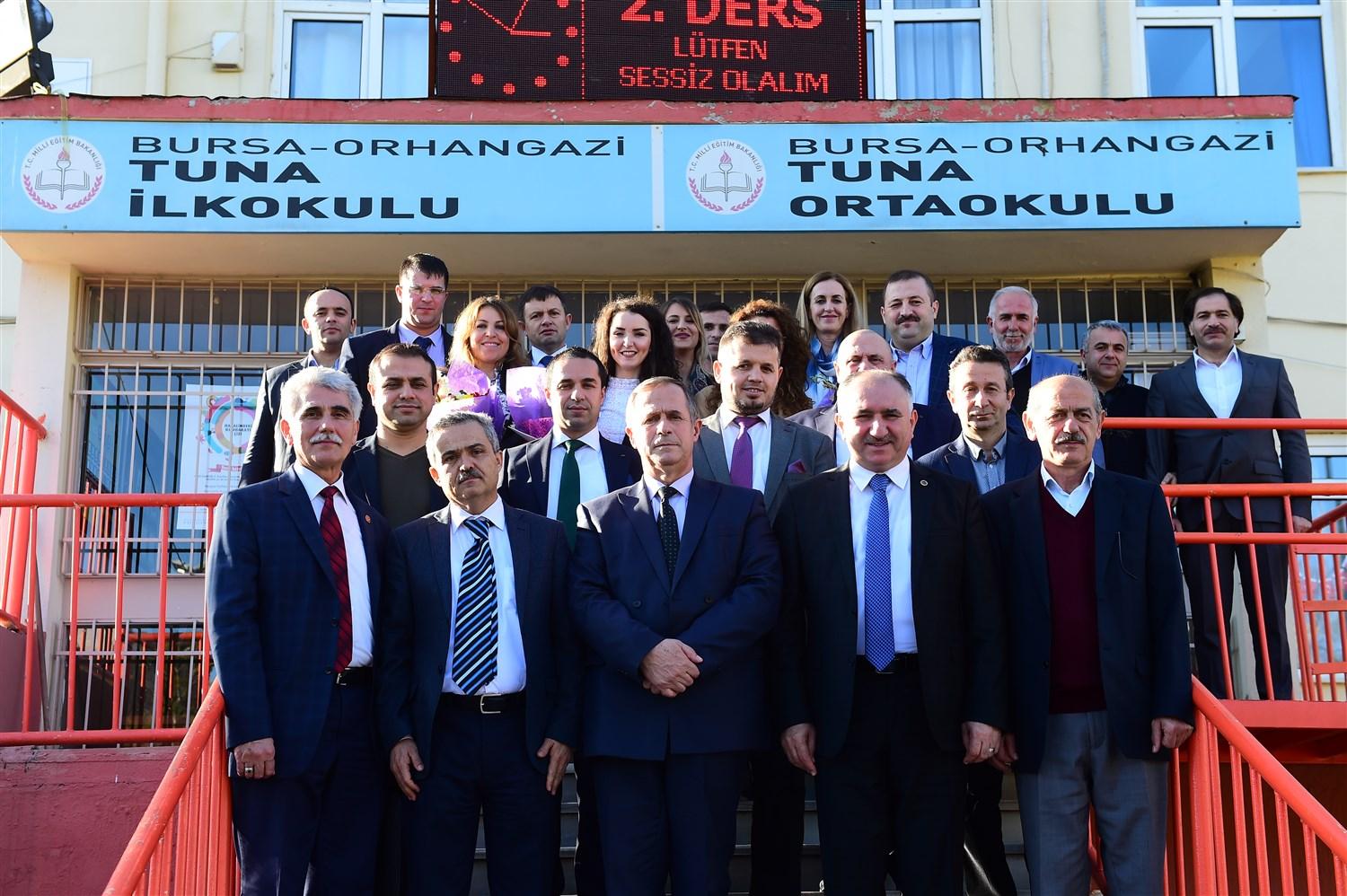 KARDEŞ ŞEHİR MALİŞEVA’NIN HASAN PRISHTINA SHKOLLA FİLLORE OKULU ARASINDA KARDEŞ OKUL PROTOKOLÜ İMZALANDI 