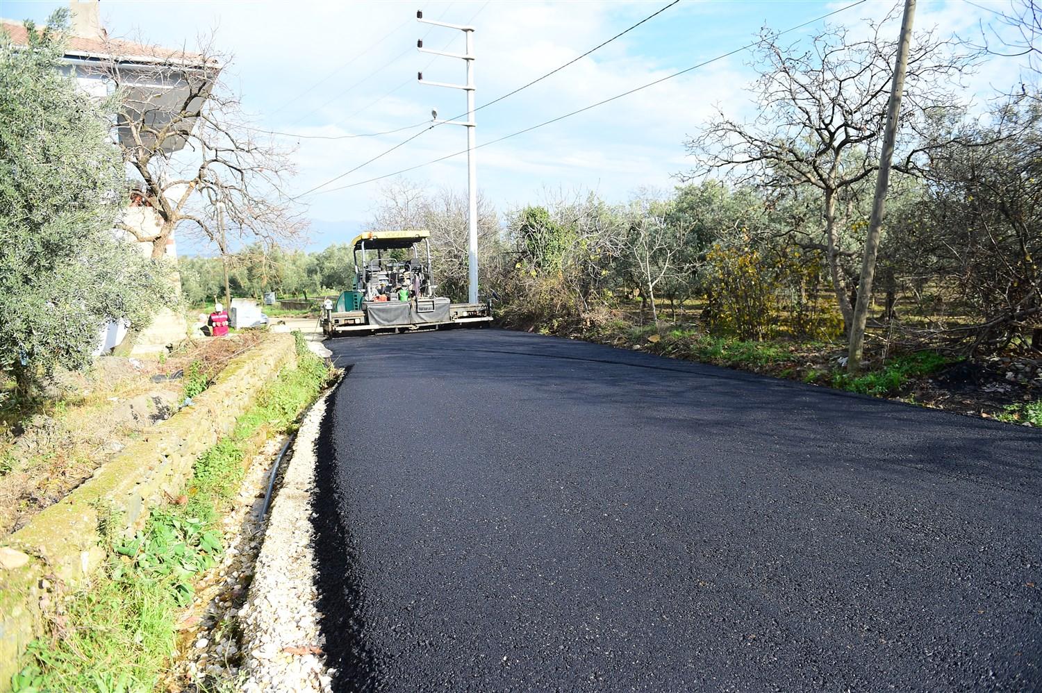 YENİ GÜRLE BAĞLANTI YOLUNDA SICAK ASFALT ÇALIŞMASI BAŞLADI 