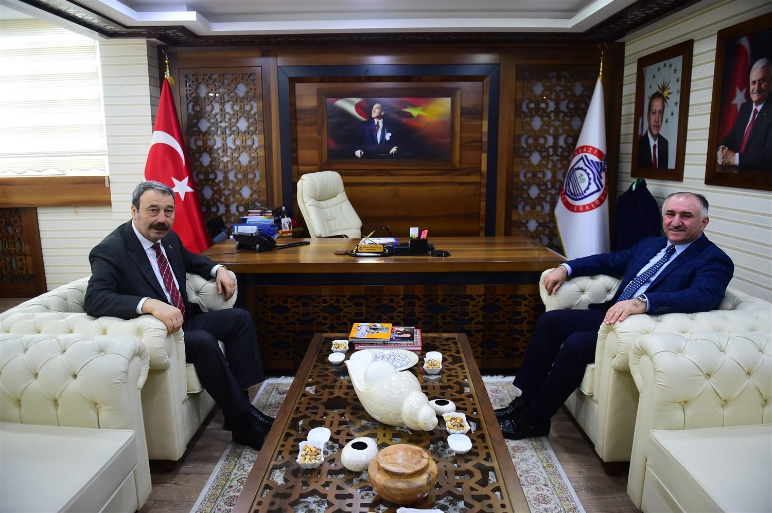 ÇAĞLAYAN İL EMNİYET MÜDÜRÜ’NÜ AĞIRLADI 