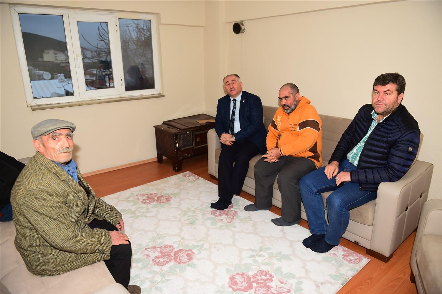 SICAK YUVA PROJESİNDE İKİ EV TESLİM EDİLDİ 