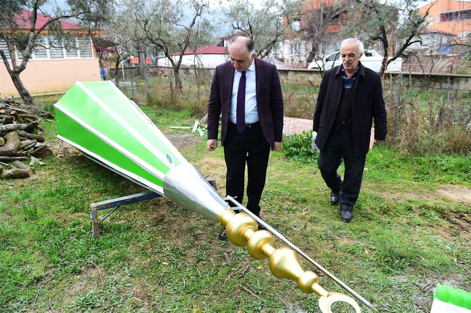 GÖLYAKA CAMİ MİNARE MONTAJI BAŞLADI 