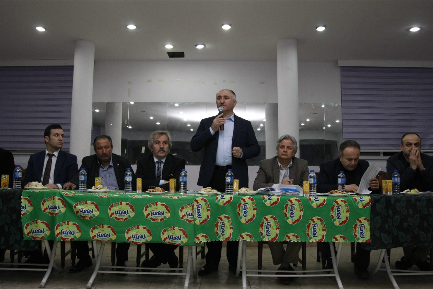 BAŞKAN ÇAĞLAYAN YENİ TURŞU ENTEGRE TESİSLERİ İÇİN GEDELEK’TE TURŞU FİRMALARI İLE İKİNCİ TOPLANTISINI YAPTI 