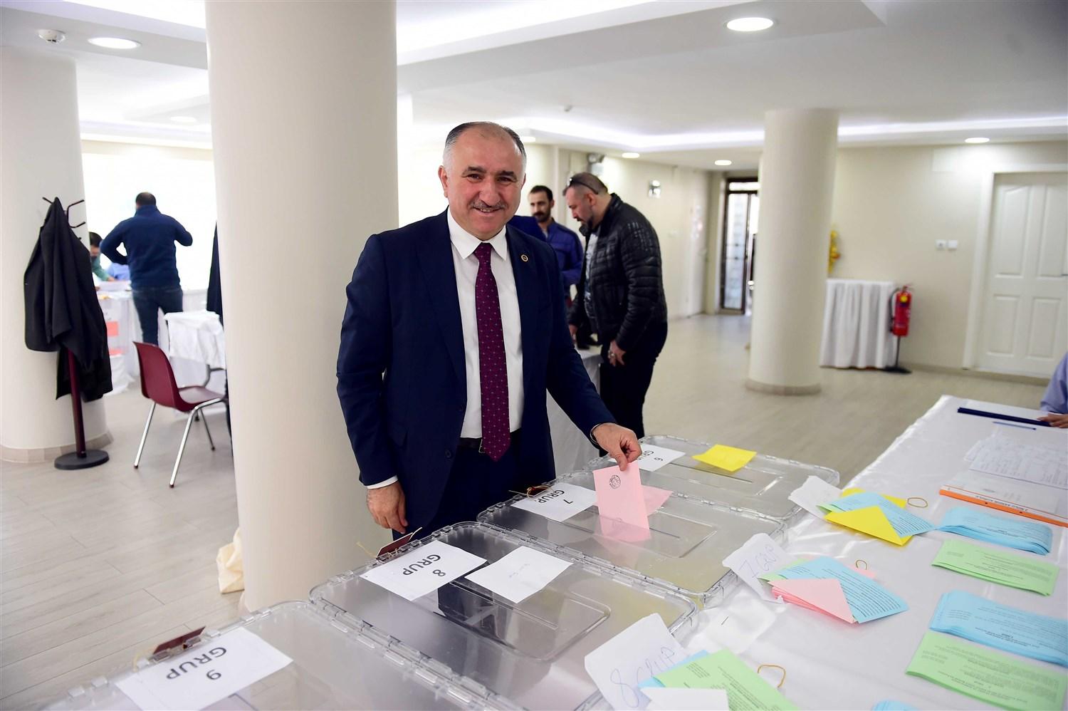 BAŞKAN ÇAĞLAYAN TİCARET ODASI SEÇİMLERİ İÇİN OYUNU KULLANDI 