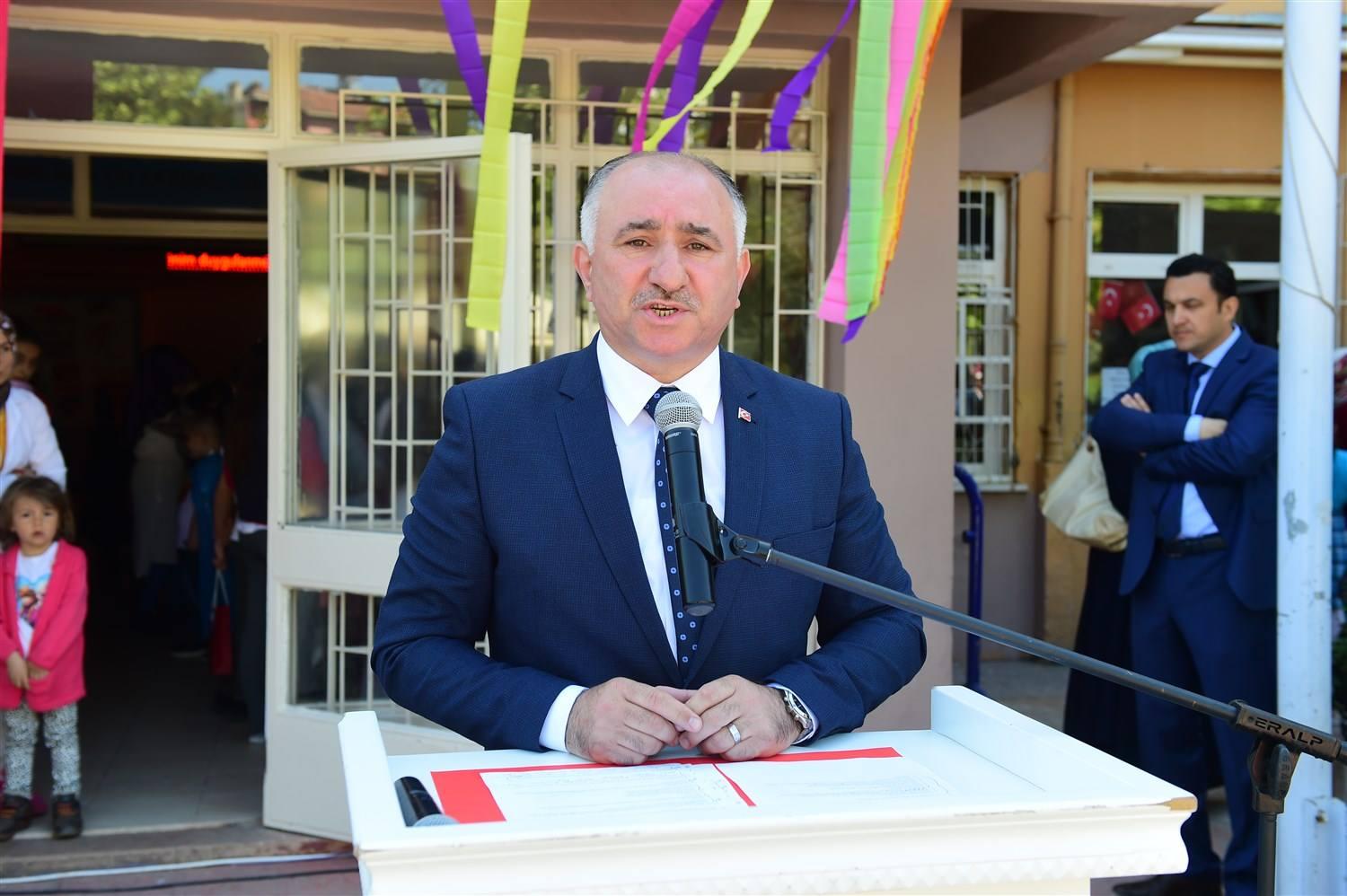 23 NİSAN COŞKUSU HER YANI SARDI 