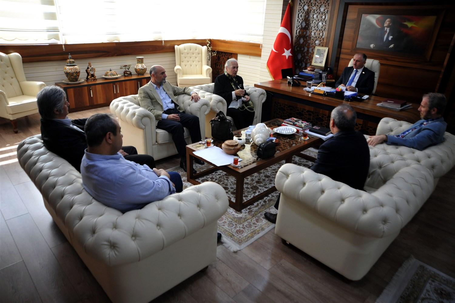 BAŞKAN ÇAĞLAYAN TİMSAL KARABEKİR'İ AĞIRLADI 