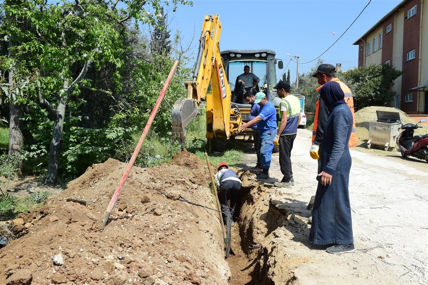 DOĞALGAZ KAZILARI ÖRNEKKÖY MAHALLESİNDE BAŞLADI 
