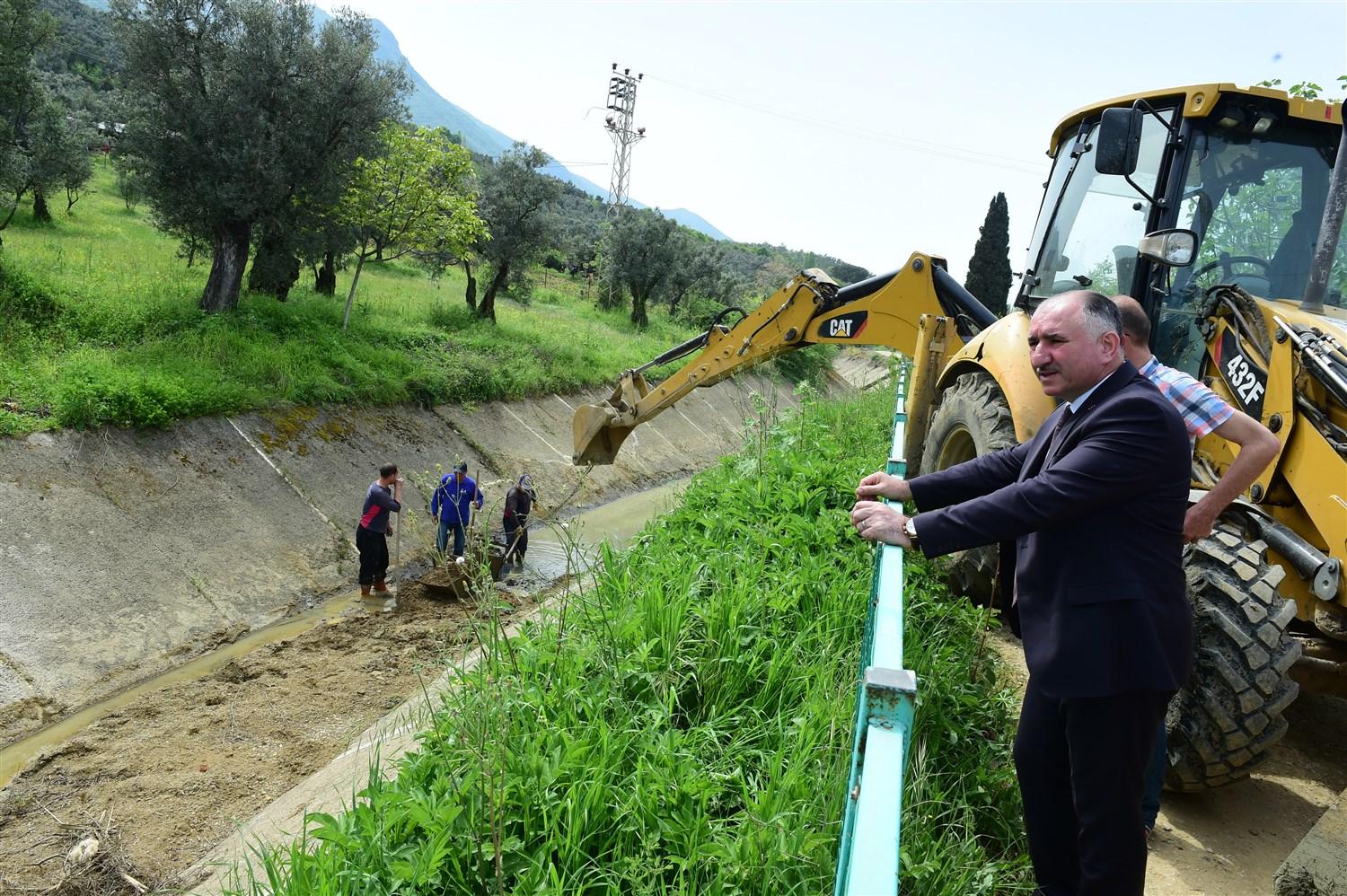 SULAMA KANALLARI YENİ SEZONA HAZIRLANIYOR 