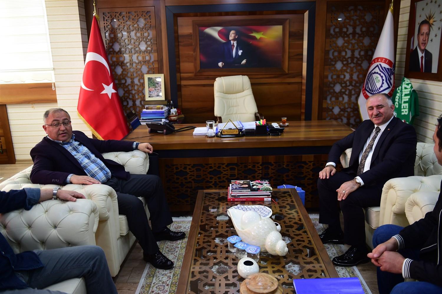 BAŞKAN ÇAĞLAYAN YALOVA BELEDİYE BAŞKANI VEFA SALMAN’I AĞIRLADI 