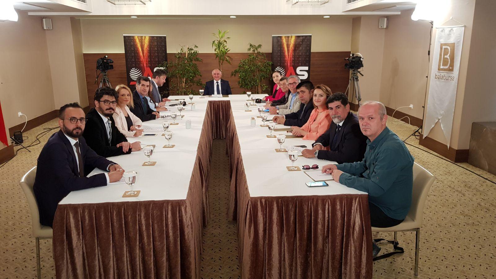 BAŞKAN ÇAĞLAYAN SÖNMEZ MEDYA BULUŞMALARINDA KÖŞE YAZARLARININ SORULARINI YANITLADI 