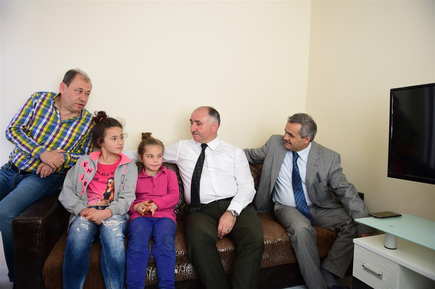 SICAK YUVA PROJESİ İLE SÖLÖZ'LÜ AİLENİN EVİ TESLİM EDİLDİ 