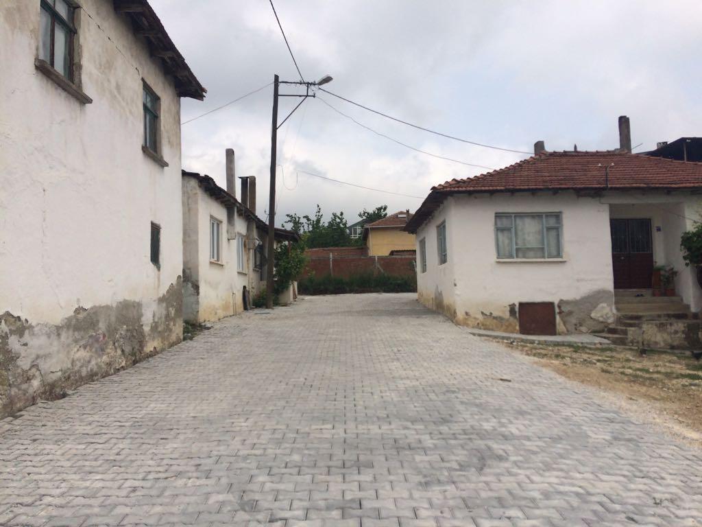 CİHANKÖY'DE PARKE ÇALIŞMALARI BAŞLADI 