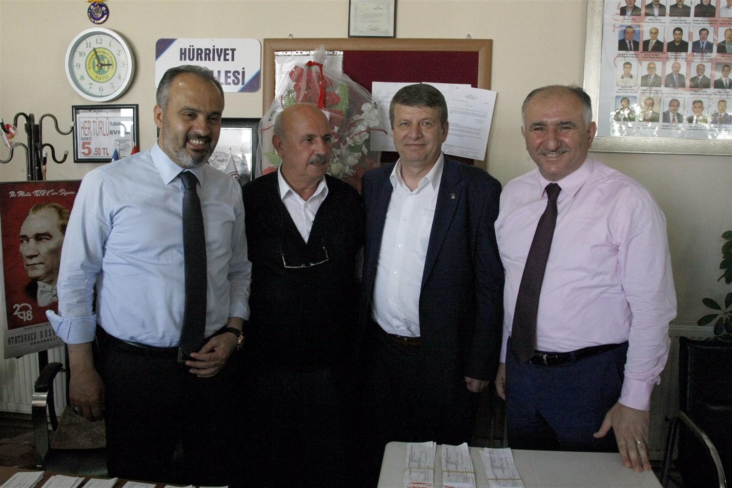 BÜYÜKŞEHİR BELEDİYE BAŞKANI ALİNUR AKTAŞ VE BELEDİYE BAŞKANI NEŞET ÇAĞLAYAN MUHTAREVİ VE ESNAF ZİYARETİ YAPTI 