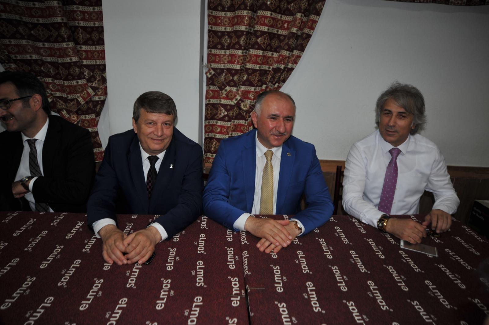 BAŞKAN ÇAĞLAYAN BAYBURTLULAR DERNEĞİNİN BAYRAMLAŞMA PROGRAMINA KATILDI 