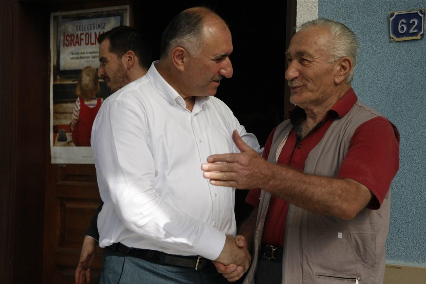 BAŞKAN ÇAĞLAYAN MİLLETVEKİLİ ADAYI AHMET KILIÇ İLE BİRLİKTE DIŞ MAHALLERİ İLE BAYRAMLAŞTI 