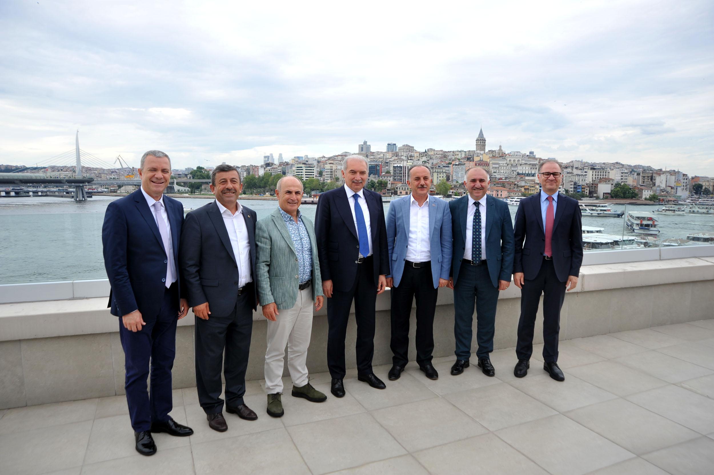 MARMARA BELEDİYELER BİRLİĞİ ENCÜMEN TOPLANTISI SONRASI BAŞKANLAR İSTİŞARELERDE BULUNDU 