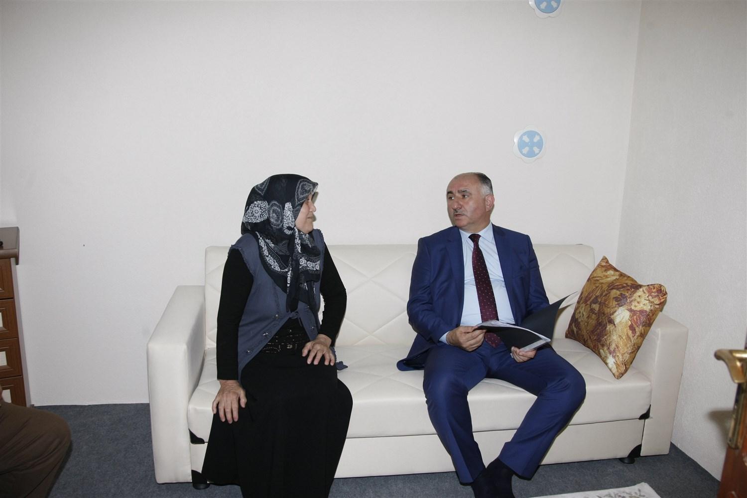 SICAK YUVA PROJESİNDEN BİR EV TESLİMİ DAHA 