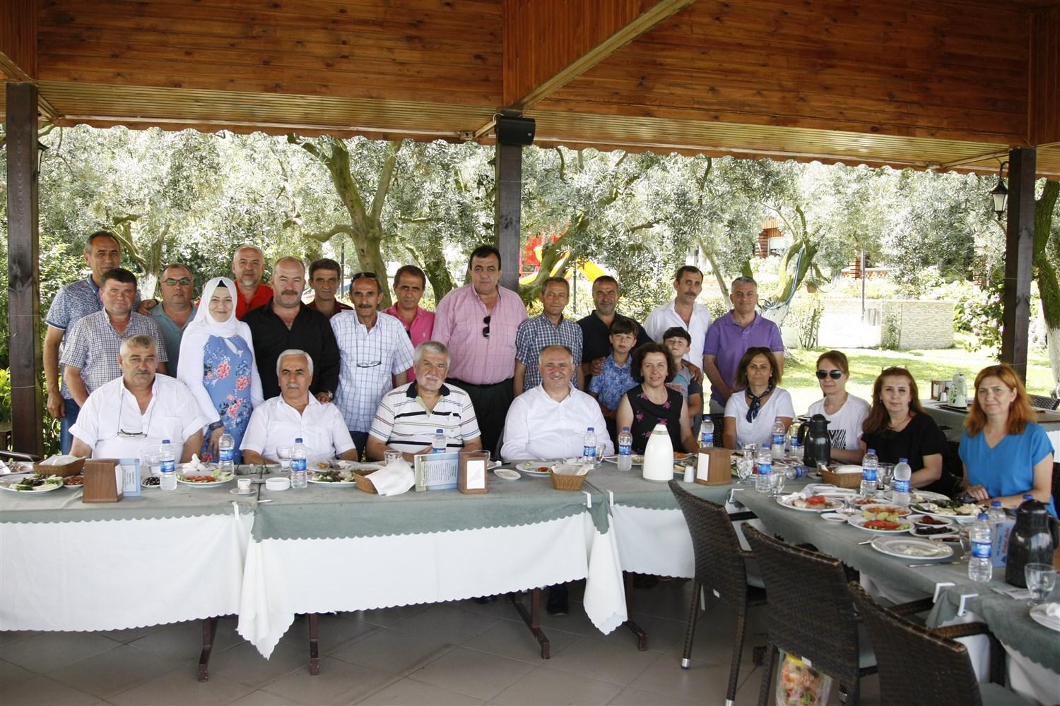 36 YIL ÖNCENİN ORHANGAZİ ORTAOKULU MEZUNLARI GELENEĞİ SÜRDÜRÜYOR 