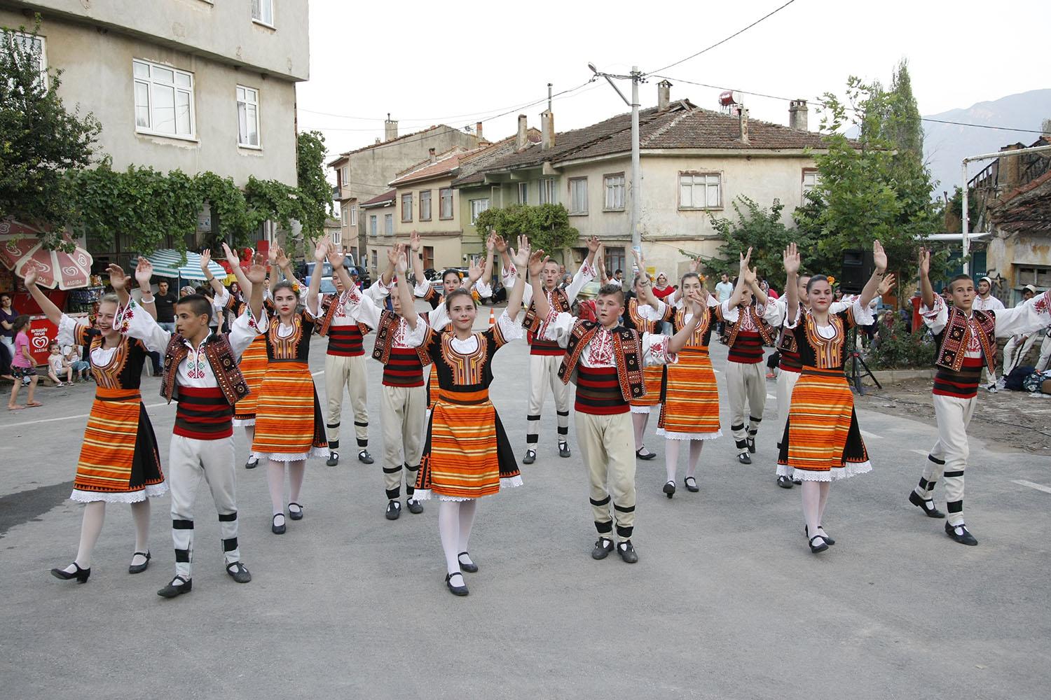 HALKOYUNLARI ŞENLİĞİ BAŞLADI 