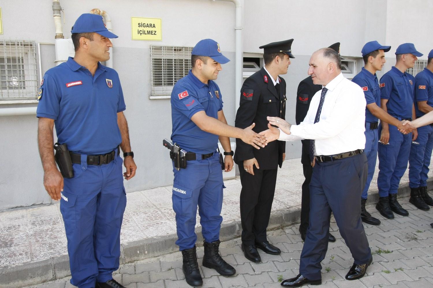 JANDARMA KOMUTANLIĞINA BAYRAM ZİYARETİ 