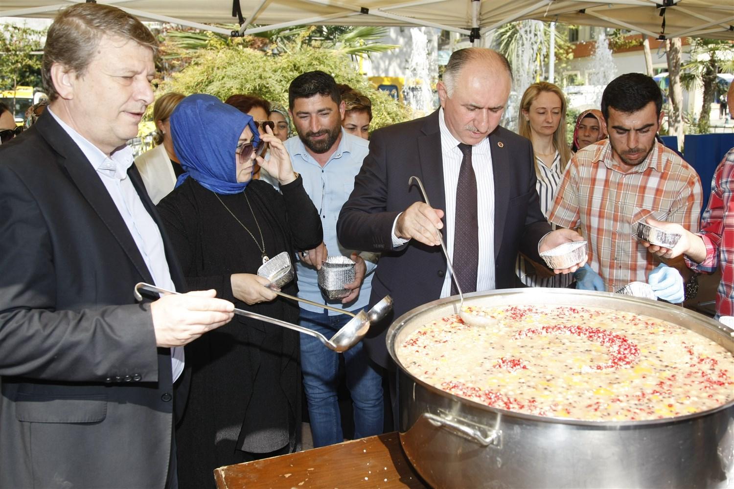 AŞURELER BAŞKAN ÇAĞLAYAN'DAN 