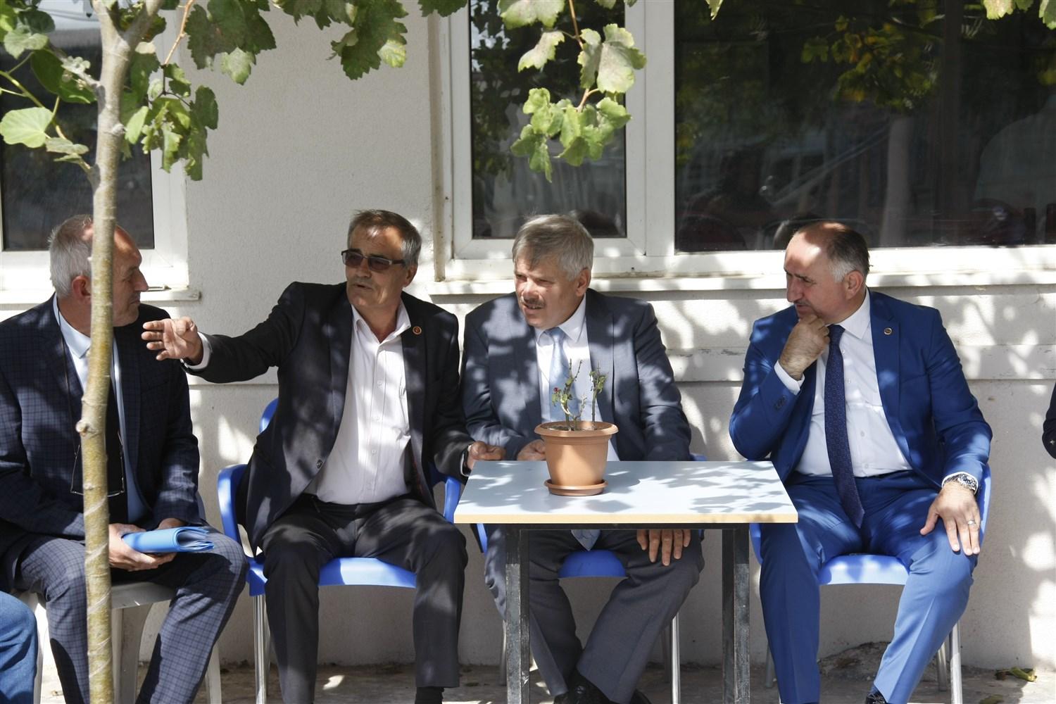 BAŞKAN ÇAĞLAYAN BUSKİ GENEL MÜDÜRÜ İLE YENİKÖY'Ü ZİYARET ETTİ 