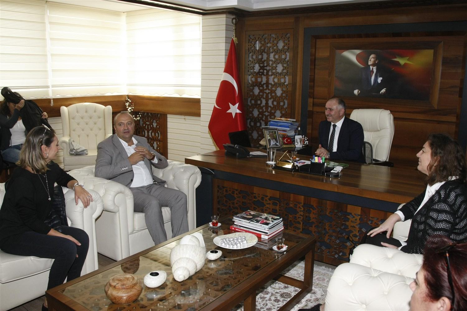 BAŞKAN ÇAĞLAYAN ORHANGAZİ TV CANLI YAYINA KATILDI 