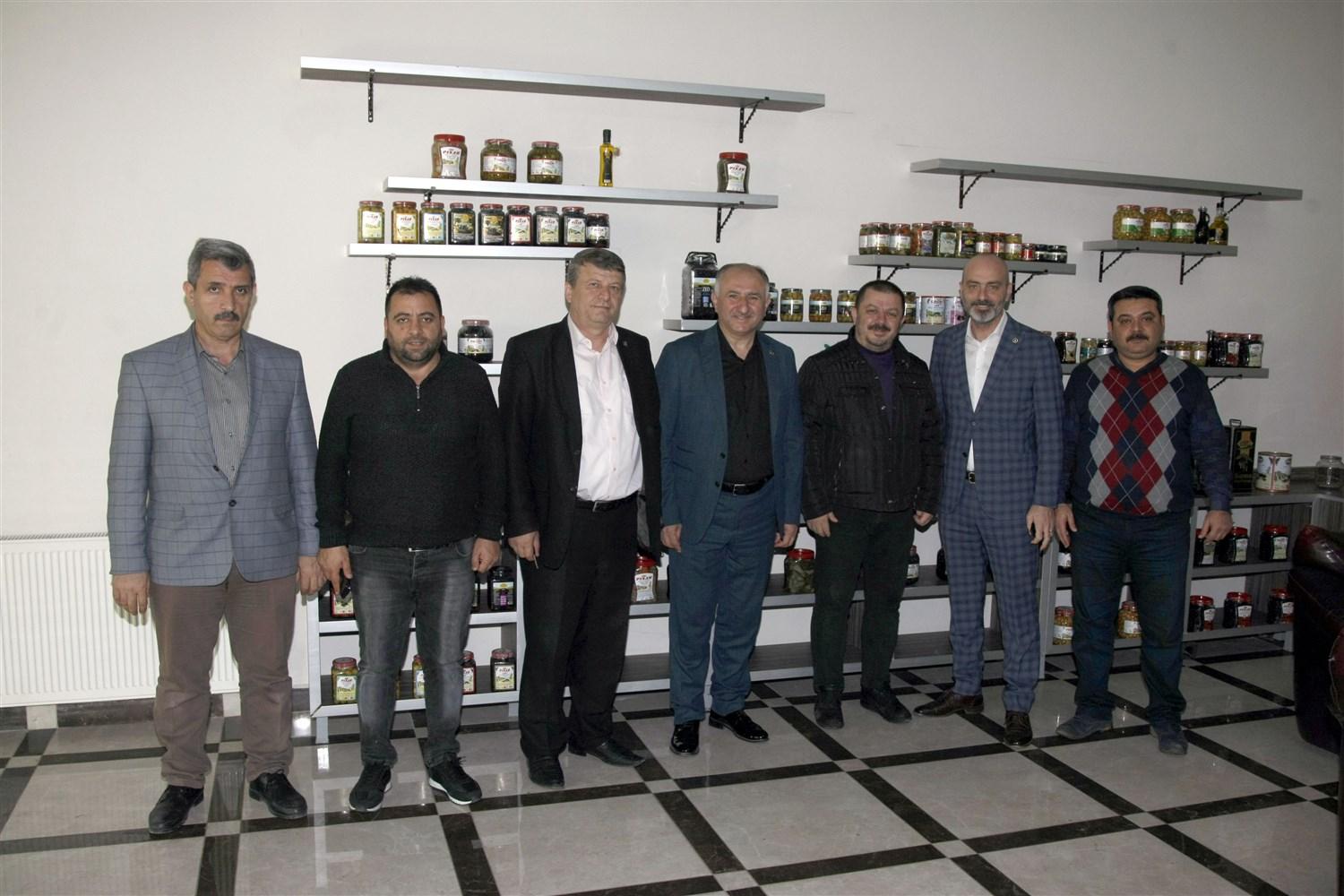 BAŞKAN ÇAĞLAYAN VE MİLLETVEKİLİ IŞIK'TAN GÜNGÖR ZEYTİNCİLİK'E ZİYARET 