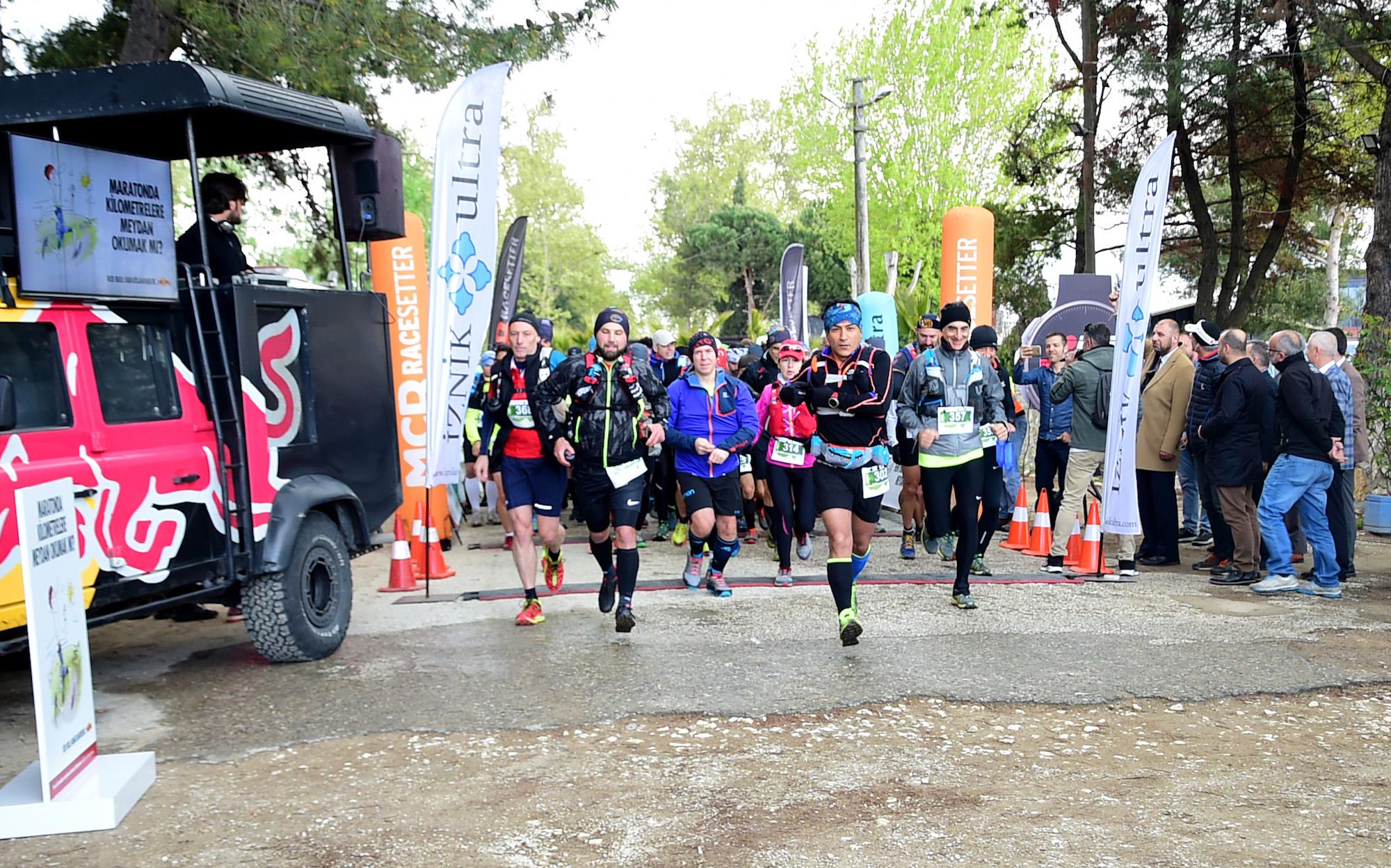 İZNİK ULTRA MARATONU’NUN 90 KİLOMETRELİK ORHANGAZİ AYAĞI BAŞLADI. 