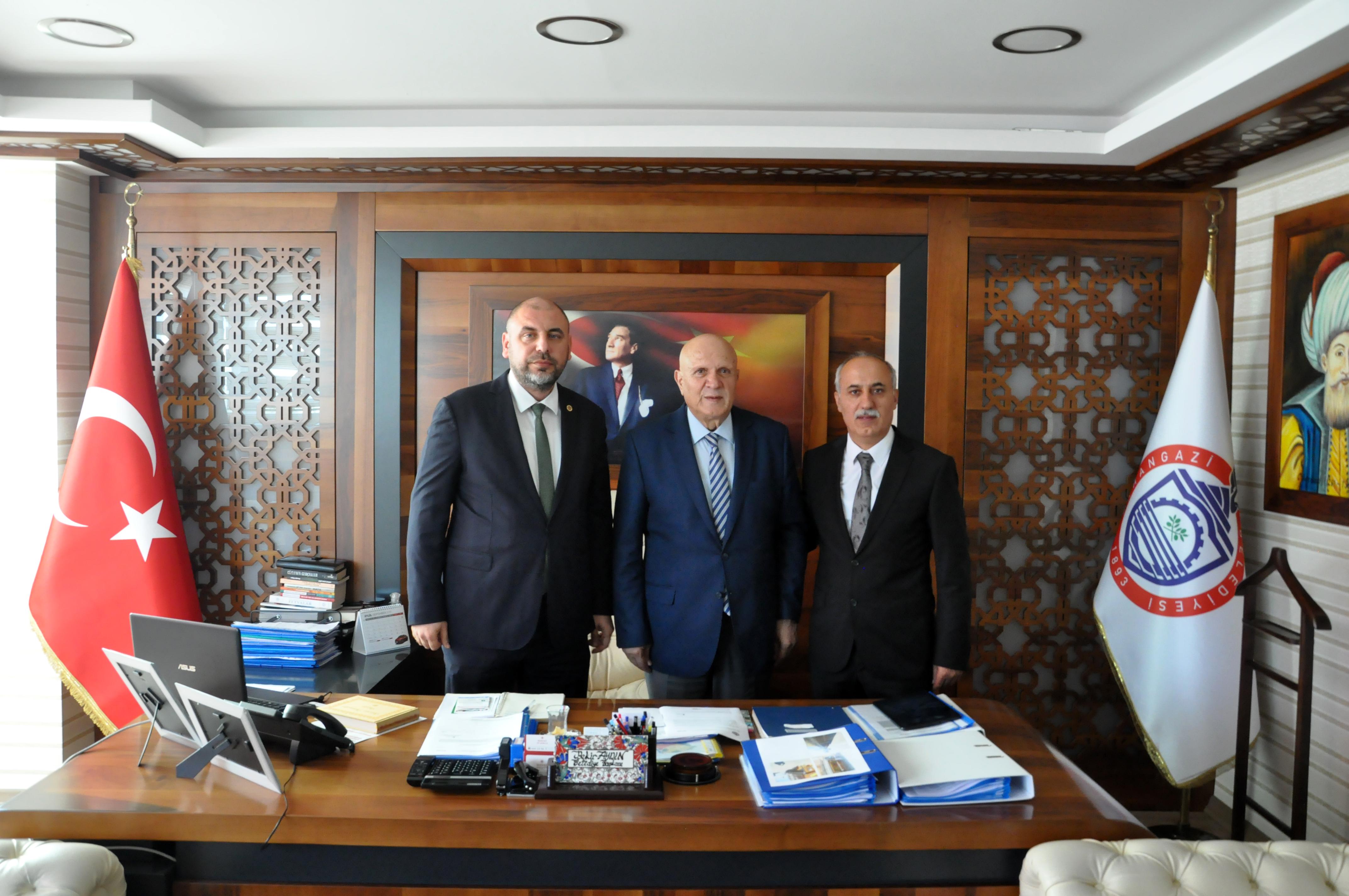 BAYBURT VE YENİŞEHİR BELEDİYE BAŞKANLARINDAN BAŞKAN AYDINA ZİYARET 