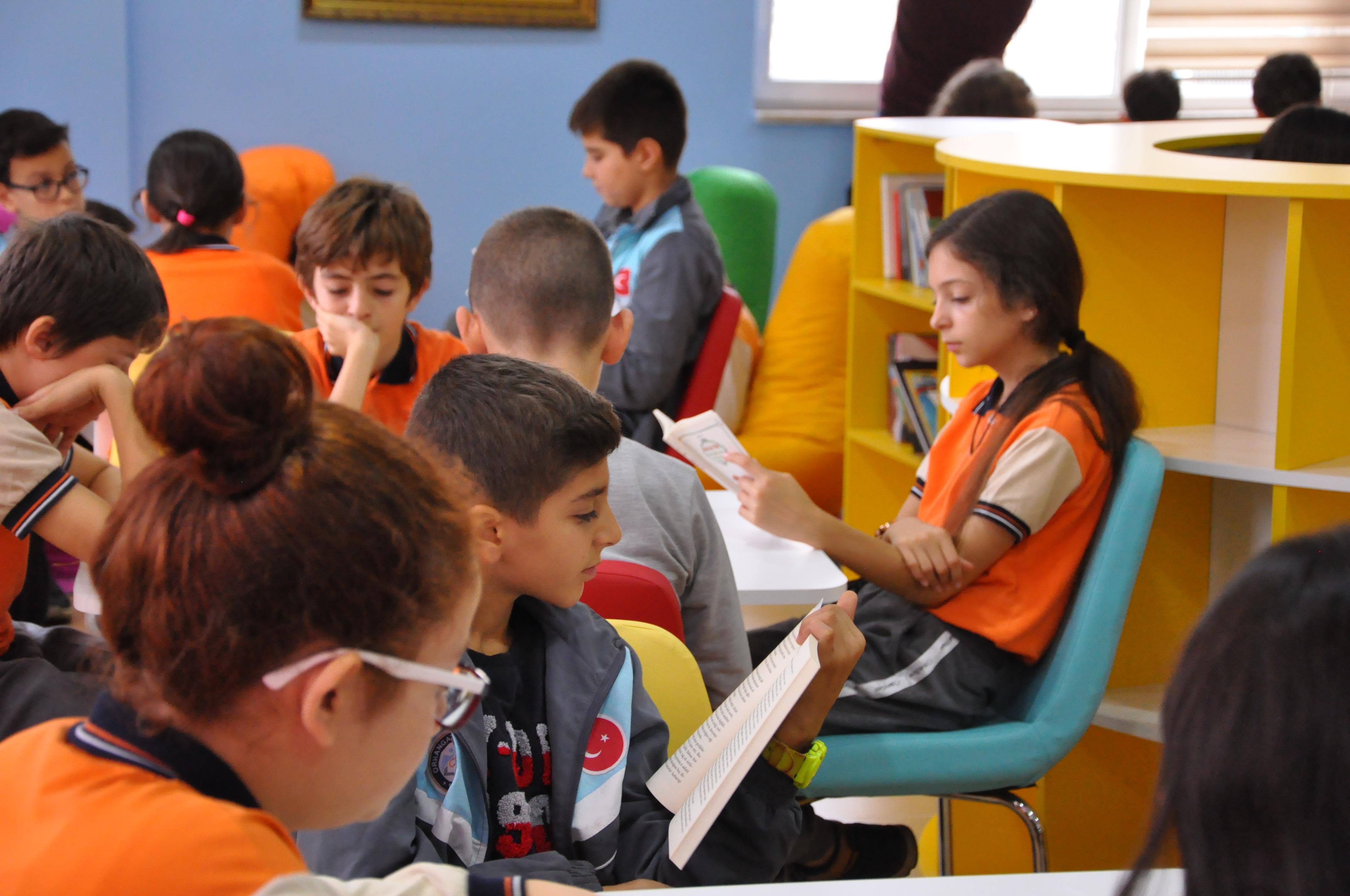 BAŞKANIMLA OKURUM PROJESİ ORHANGAZİ ORTAOKULUNDA 