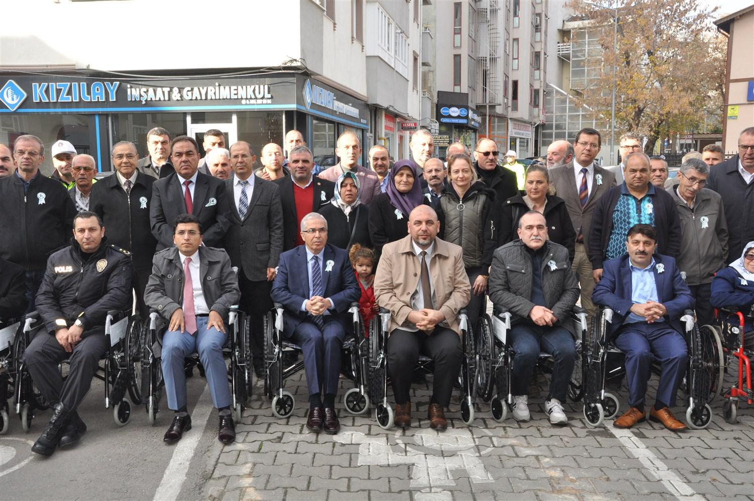 3 ARALIK ENGELLİLER GÜNÜNDE FARKINDALIK OLUŞTURDULAR 