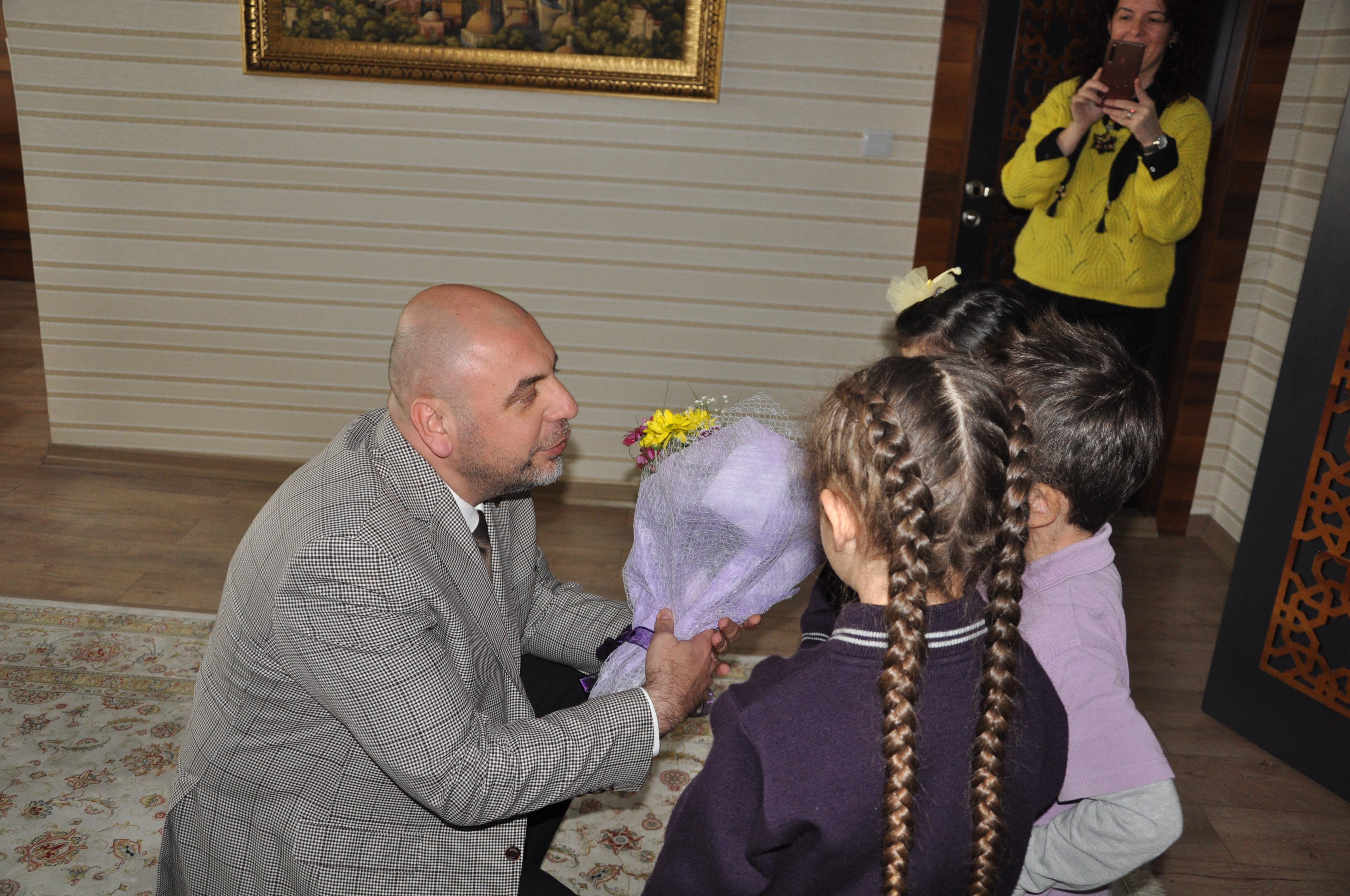 BAŞKAN AYDIN’NA SÜPRİZ MİSAFİR 