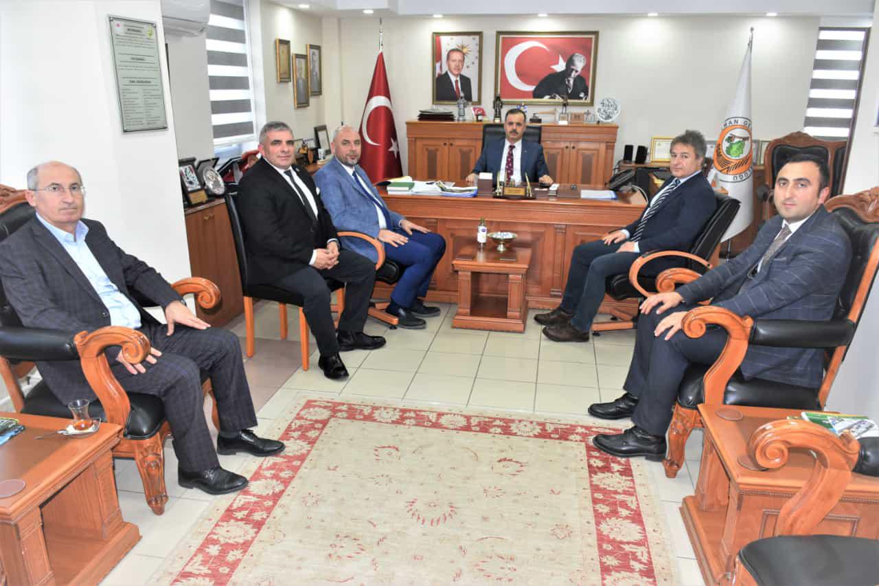 BURSA ORMAN BÖLGE MÜDÜRÜ YALÇIN AKIN’I ZİYARET ETTİ 