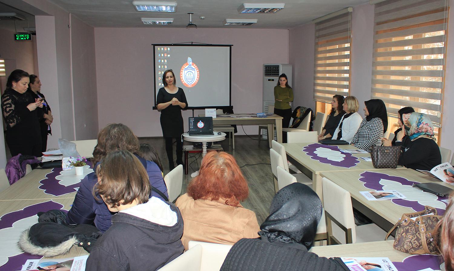 ORHANGAZİ BELEDİYESİNDEN “KADIN ESTETİĞİ” KONFERANSI 